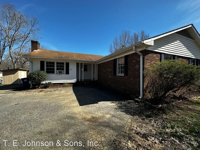 Primary Photo - 4 br, 2 bath House - 1245 Jonestown Road