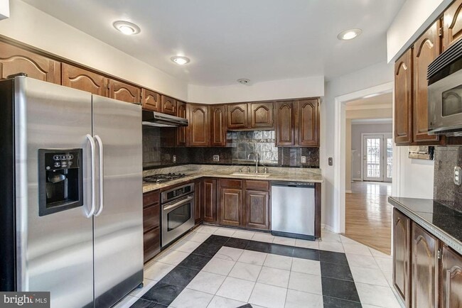 Building Photo - 2106 Patty Ln