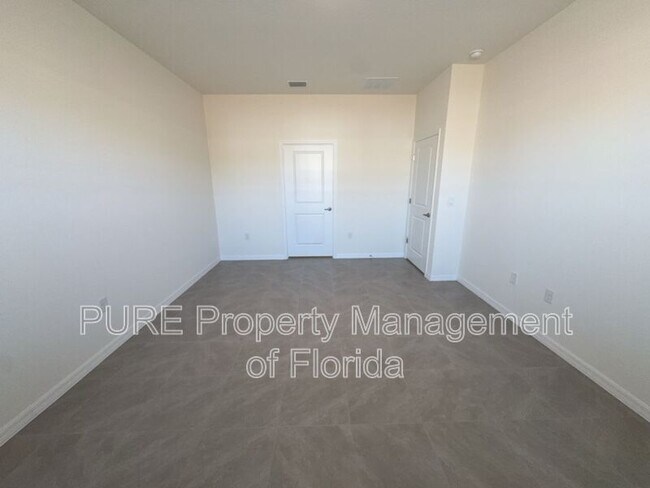 Building Photo - 4122 NW 48th Ter Rd