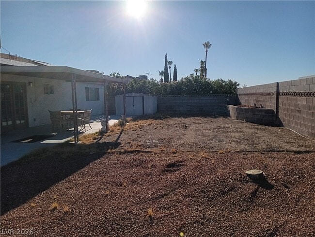 Building Photo - 6221 Peppermill Dr