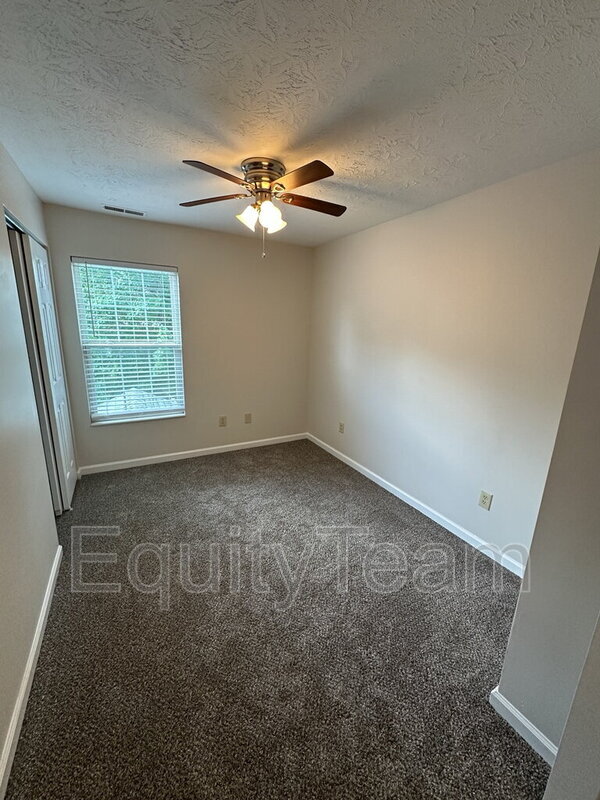 Building Photo - 706 Glenwood Ave