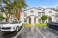 Building Photo - 1602 Columbia Arms Cir