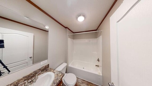 Building Photo - 120 Northwest Dr