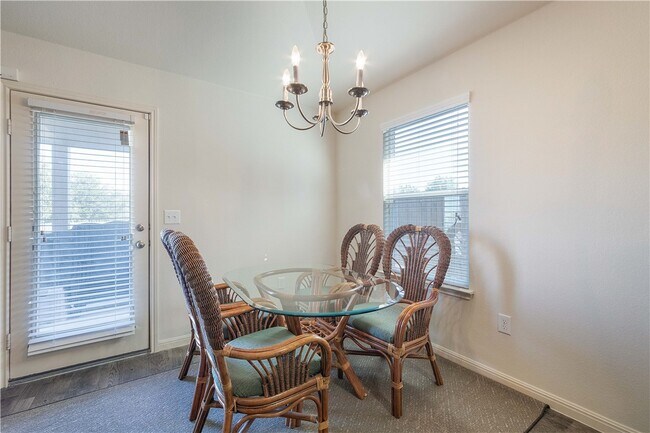 Building Photo - 18008 Ryegate Dr