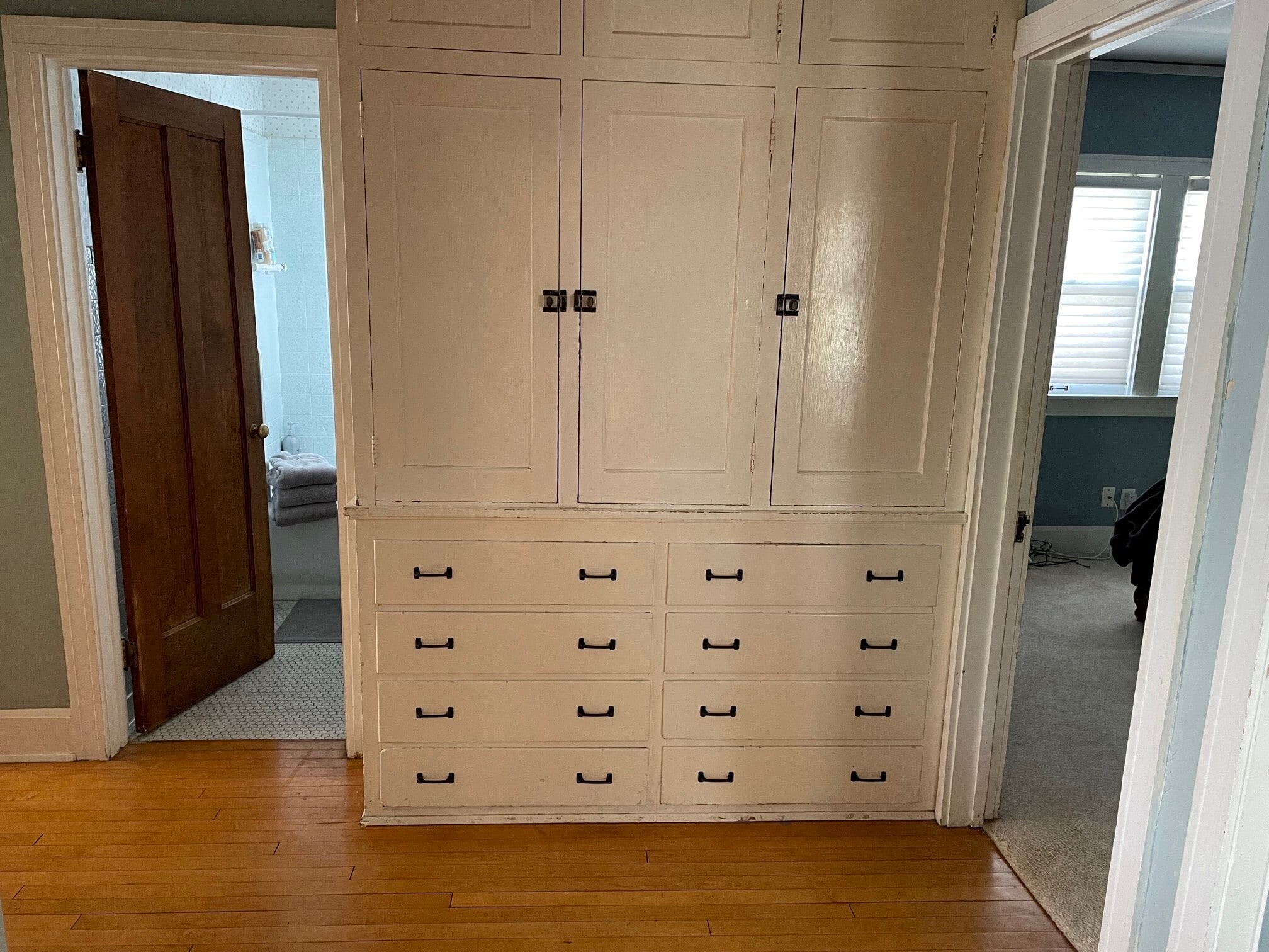 Building Photo - 3937 N Farwell Ave