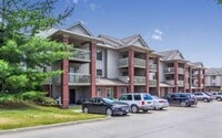 Building Photo - Large One Bedroom Walking Distance to UIHC...