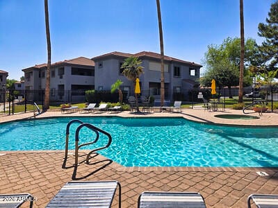 Building Photo - 7401 W Arrowhead Clubhouse Dr
