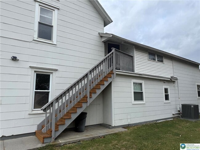 Primary Photo - 637 5th St