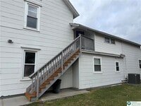 Building Photo - 637 5th St