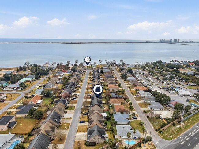 Building Photo - 1949 Mooring Dr