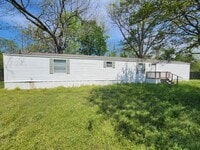 Building Photo - 15 Wilma Ln