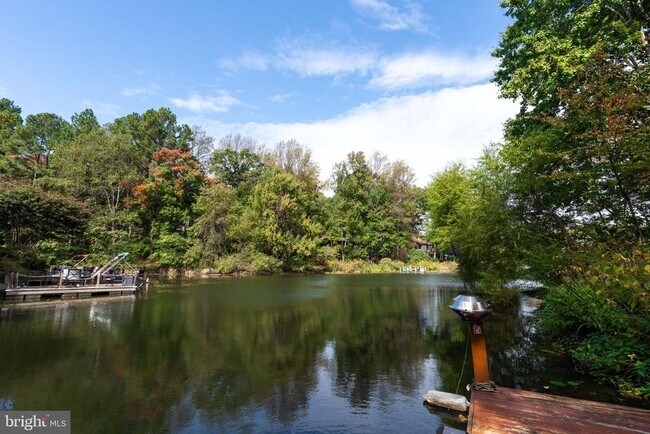 Building Photo - 2012 Swans Neck Way