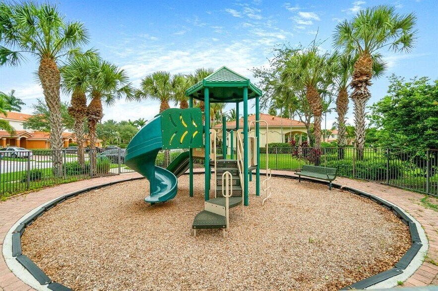 Building Photo - 7221 Briella Dr