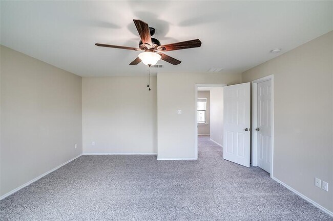 Building Photo - 123 Mancos Dr