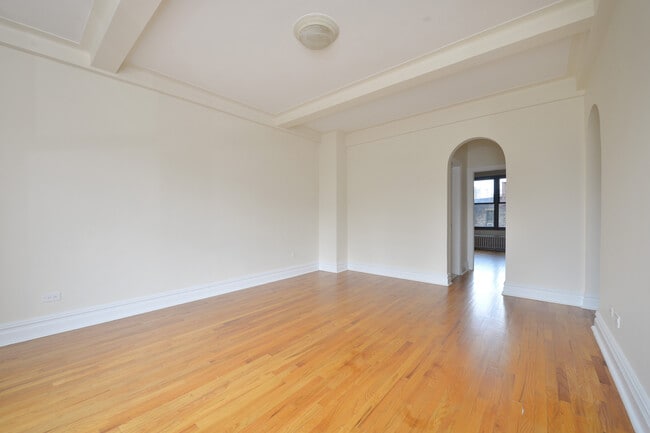 Building Photo - 204 Avenue A