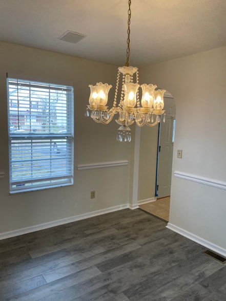 Building Photo - 7516 Swindon St