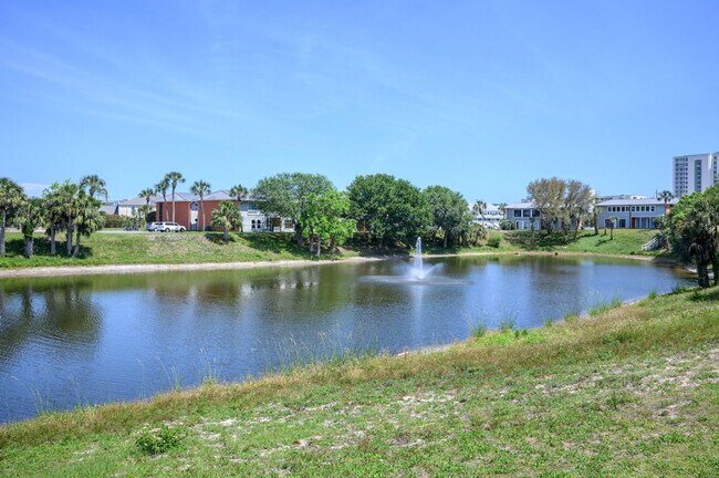 Building Photo - 4000 Gulf Terrace Dr