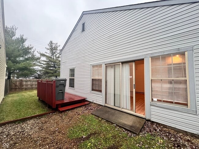 Building Photo - 4923 Peony Pl