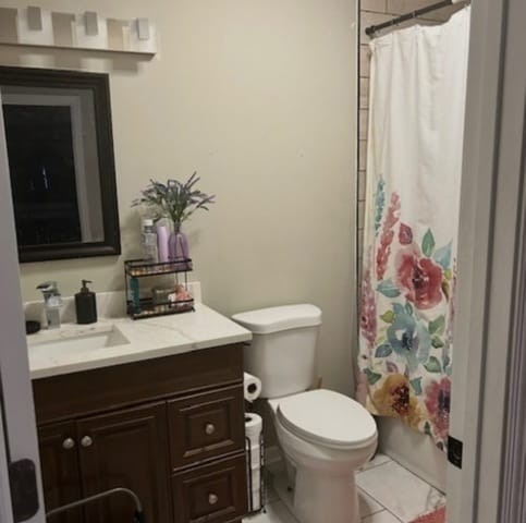 Building Photo - 14810 Perry Ave