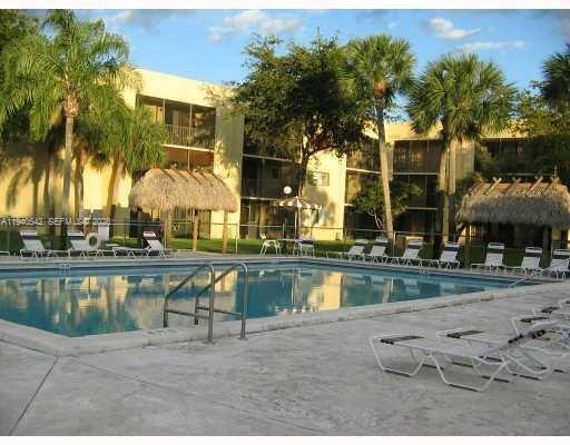 Building Photo - 8065 SW 107th Ave