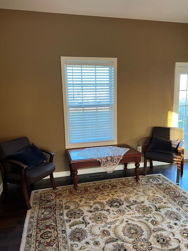 Building Photo - Charming 4BR House in Clarksville