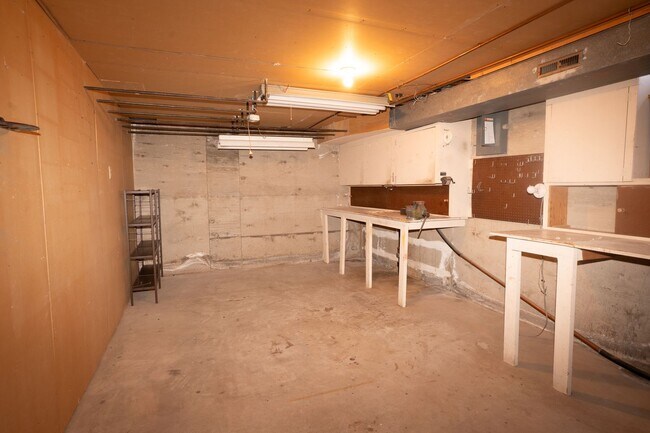 Building Photo - Charming 3 bedroom 1.5 bathroom house in SE Wichita!