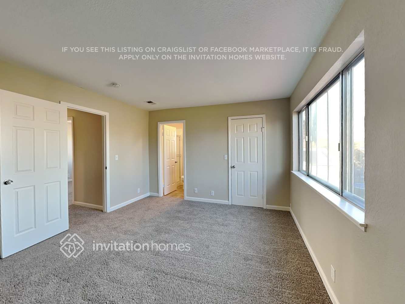 Building Photo - 437 Royal Oaks Dr