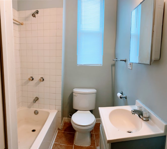 Building Photo - 4851 S Ashland Ave