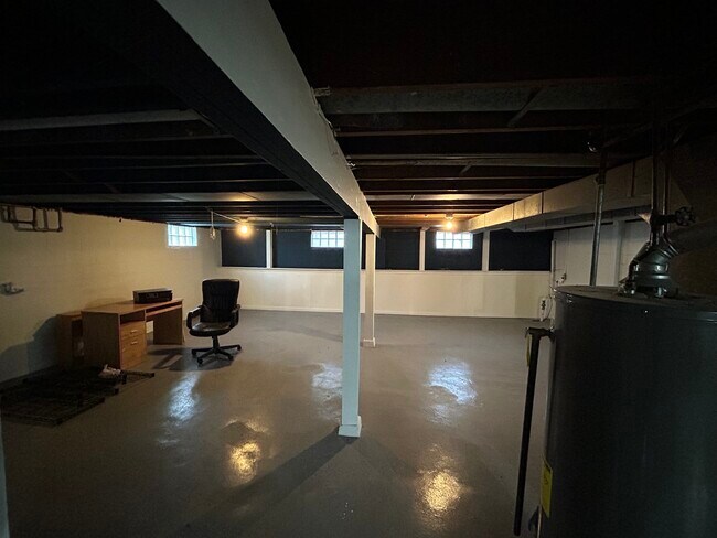 Building Photo - 1717 Kirkwood Blvd