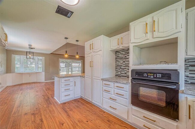 Building Photo - 10902 Sagevale Ln