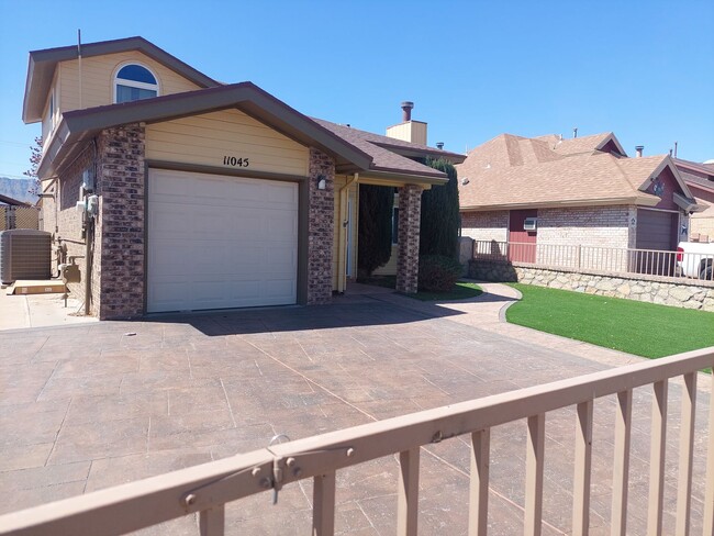 Building Photo - Beautiful Rental near Fort Bliss
