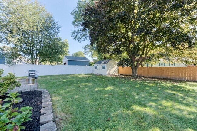 Building Photo - 19 Glen Terrace