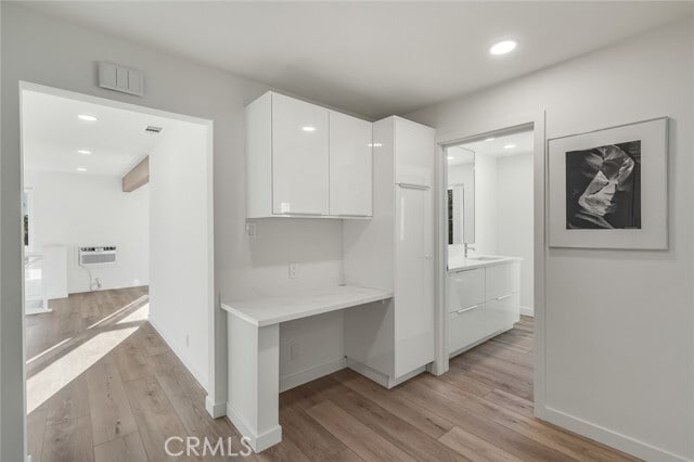 Building Photo - 372 Locust St