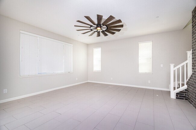 Building Photo - 9733 Tribeca Dr
