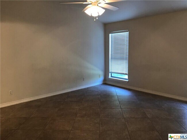 Building Photo - 113 Quail Run