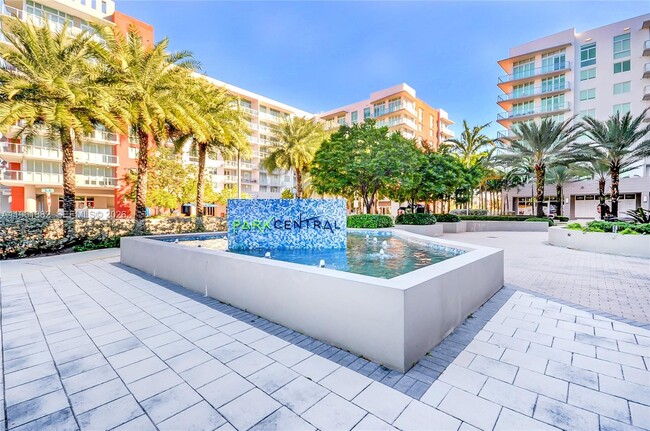 Building Photo - 7661 NW 107th Ave