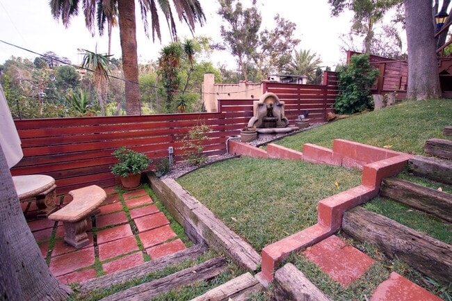 Building Photo - CALL TO BOOK!! Historic & Remodeled 2-Bedr...