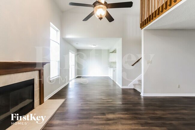 Building Photo - 8646 Coralberry Ln