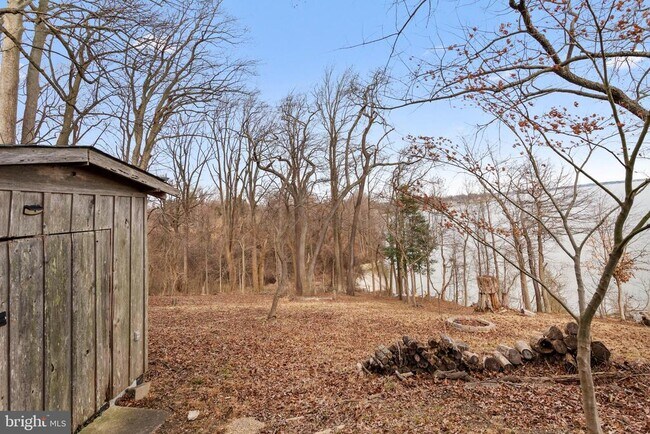 Building Photo - 418 Point Mary Cir