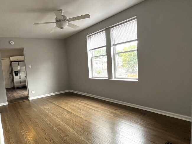 Building Photo - 1801 N Lotus Ave
