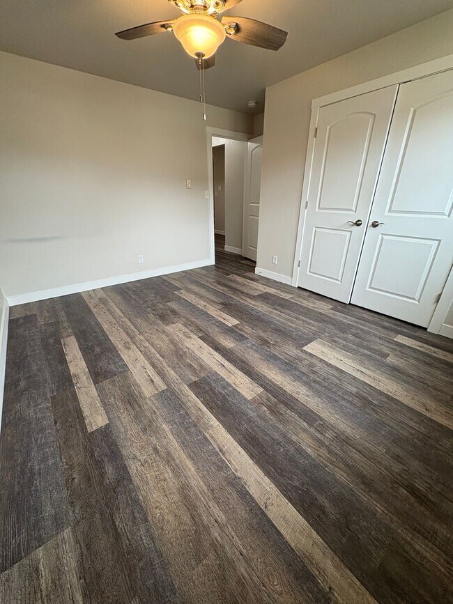 Building Photo - JCP - 04 -Terrace Dr