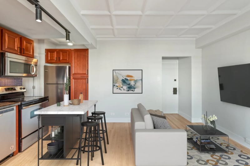 Building Photo - 1204 N LaSalle St