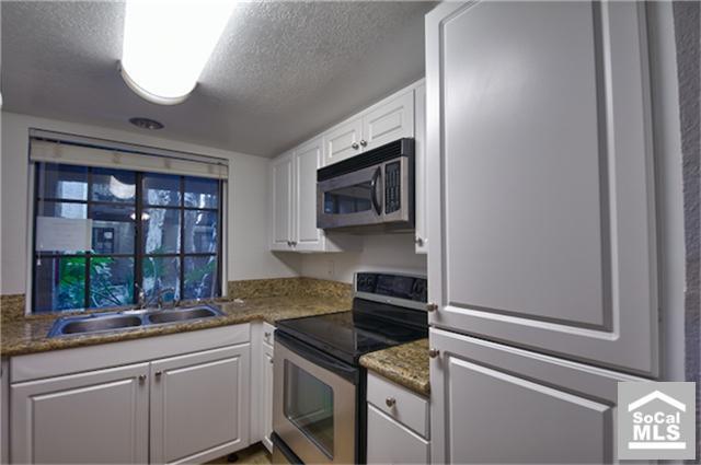 Building Photo - 25551 Indian Hill Ln