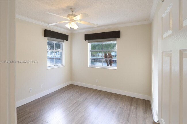 Building Photo - 3245 NE 184th St