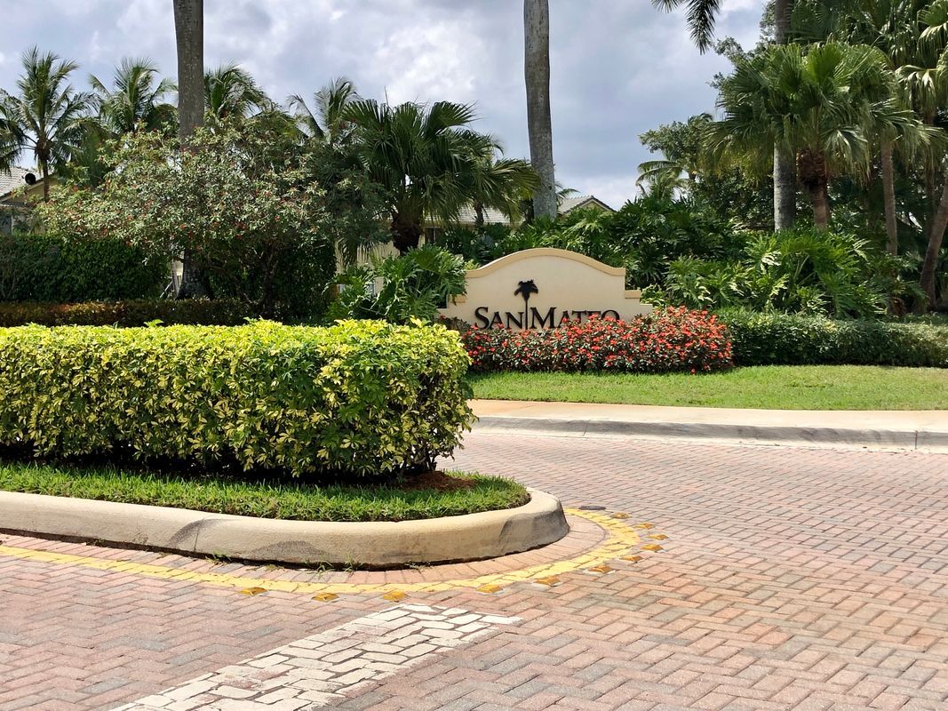 Building Photo - 2233 Ensenada Terrace