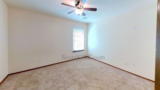 Building Photo - Rock Creek beauty