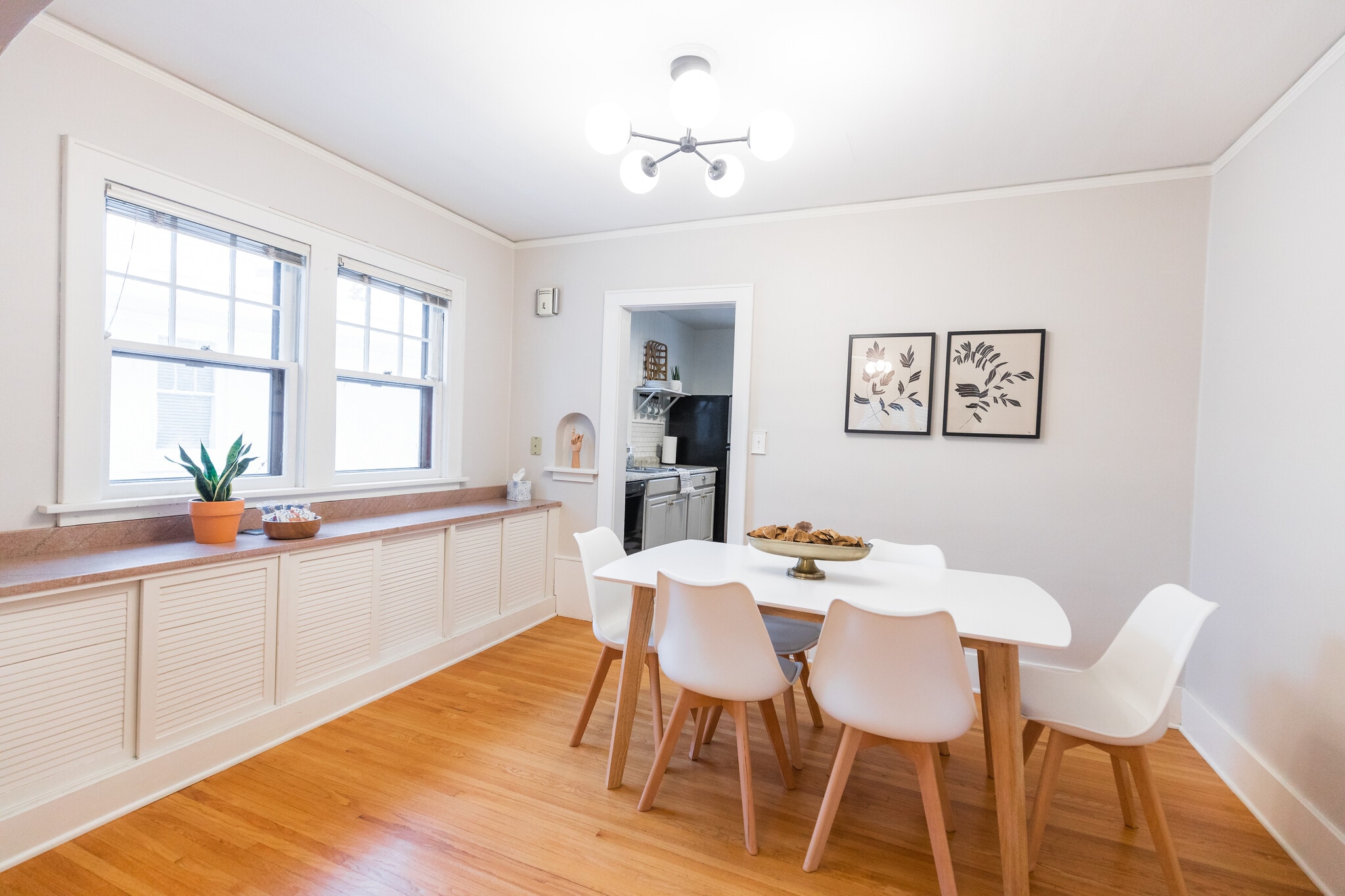 Unit 2 dining room. Unit 1 is similar. - 1215 S Phillips Ave