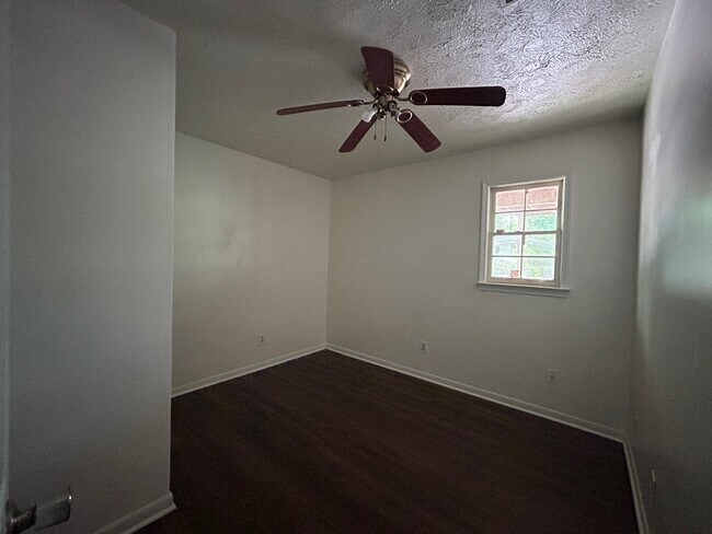 Building Photo - 151 Loblolly Dr