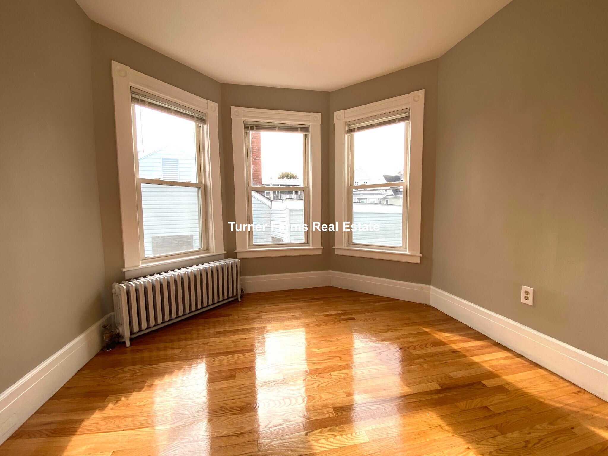 Building Photo - 186 Bowdoin St