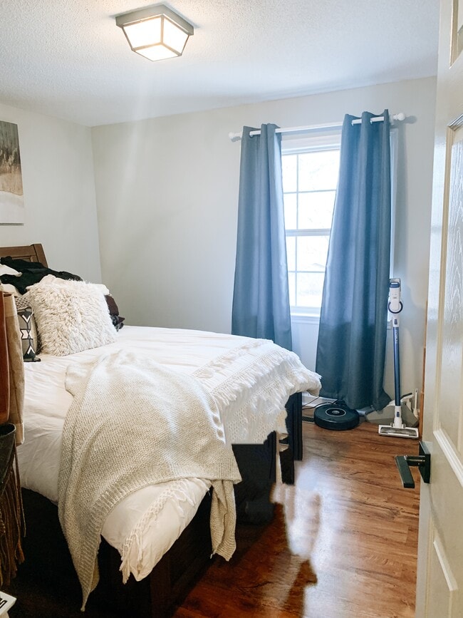 Building Photo - 178 Westwood Cir